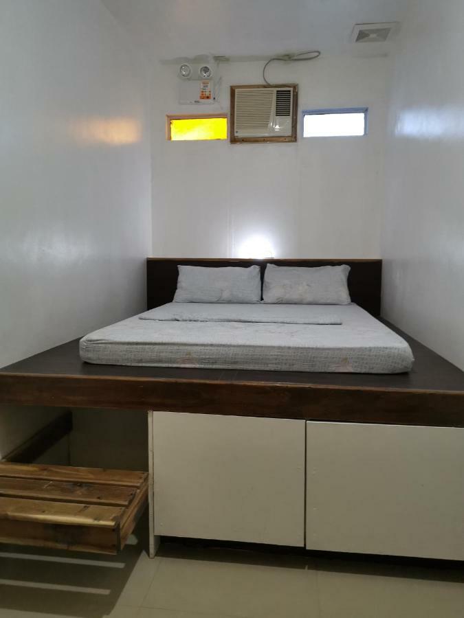 One Hostel - Ел Нидо Екстериор снимка