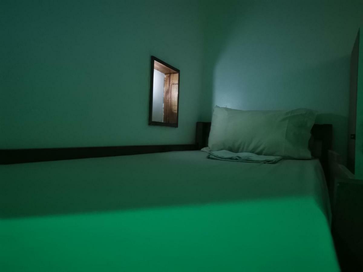 One Hostel - Ел Нидо Екстериор снимка